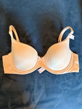 Body by Victoria Light Nude Demi Bra